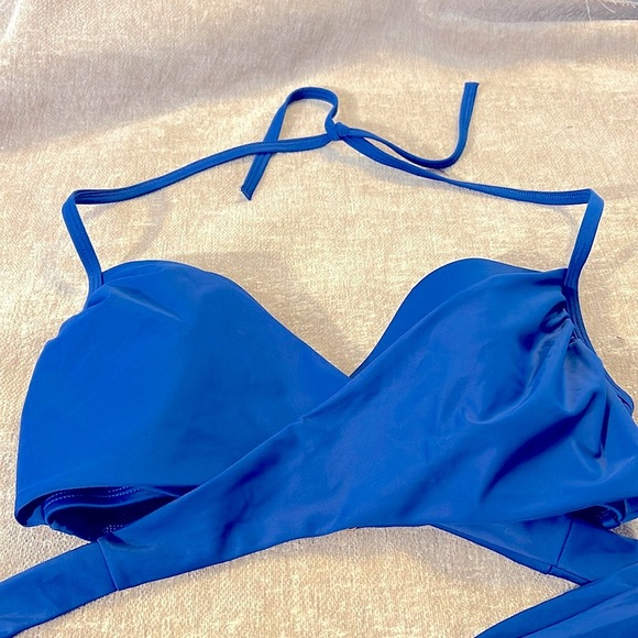 Victoria’s Secret Bikini Top Halter Wrap    New Without Tags - Picture 2 of 4